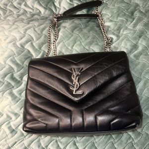 2021 YSL SMALL Lou Lou bag.. excellent condition comes with dust bag and cards